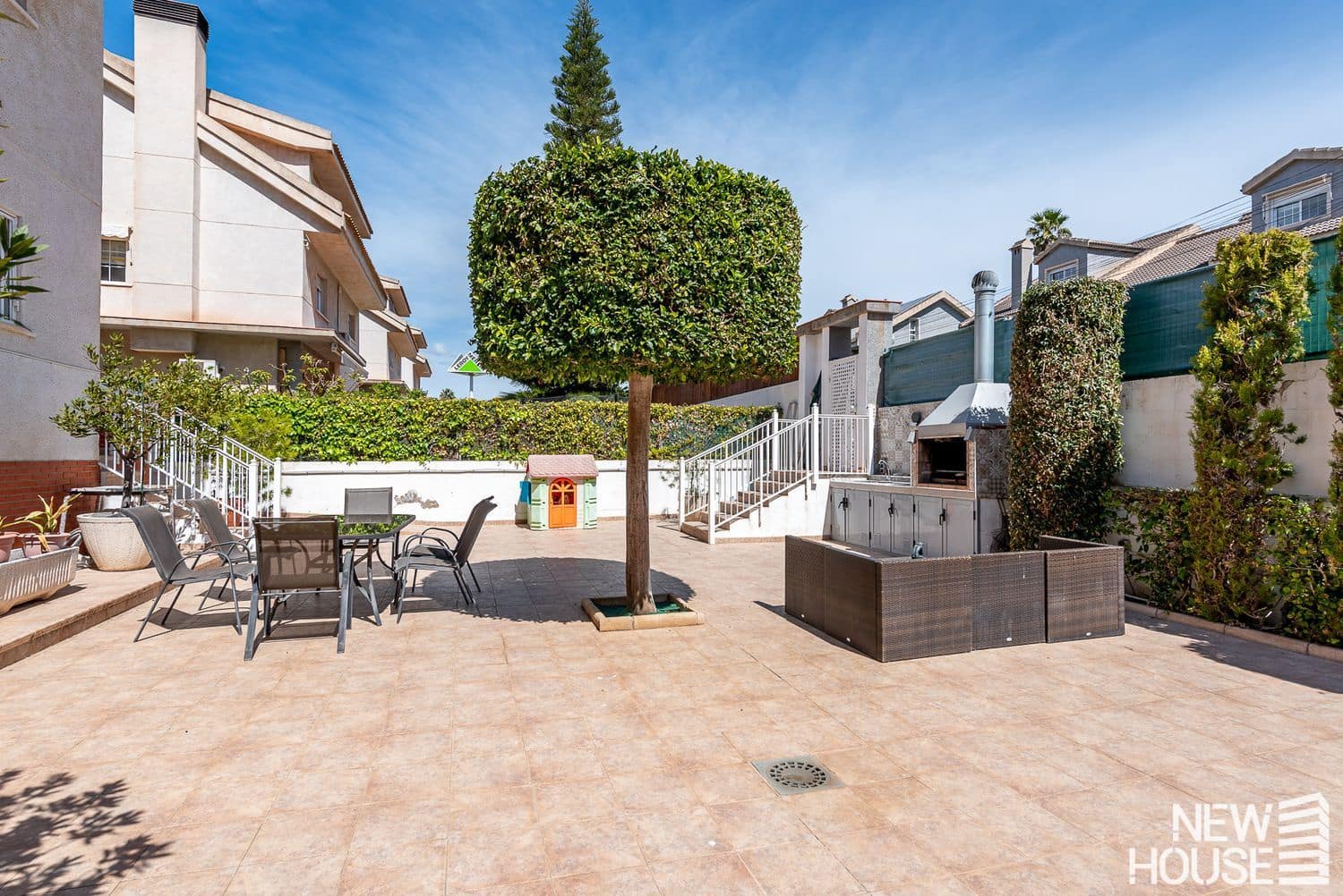 6 chambre Villa/Maison à vendre à Alicante ville avec piscine garage - 895 000 € (Ref: 9788088)