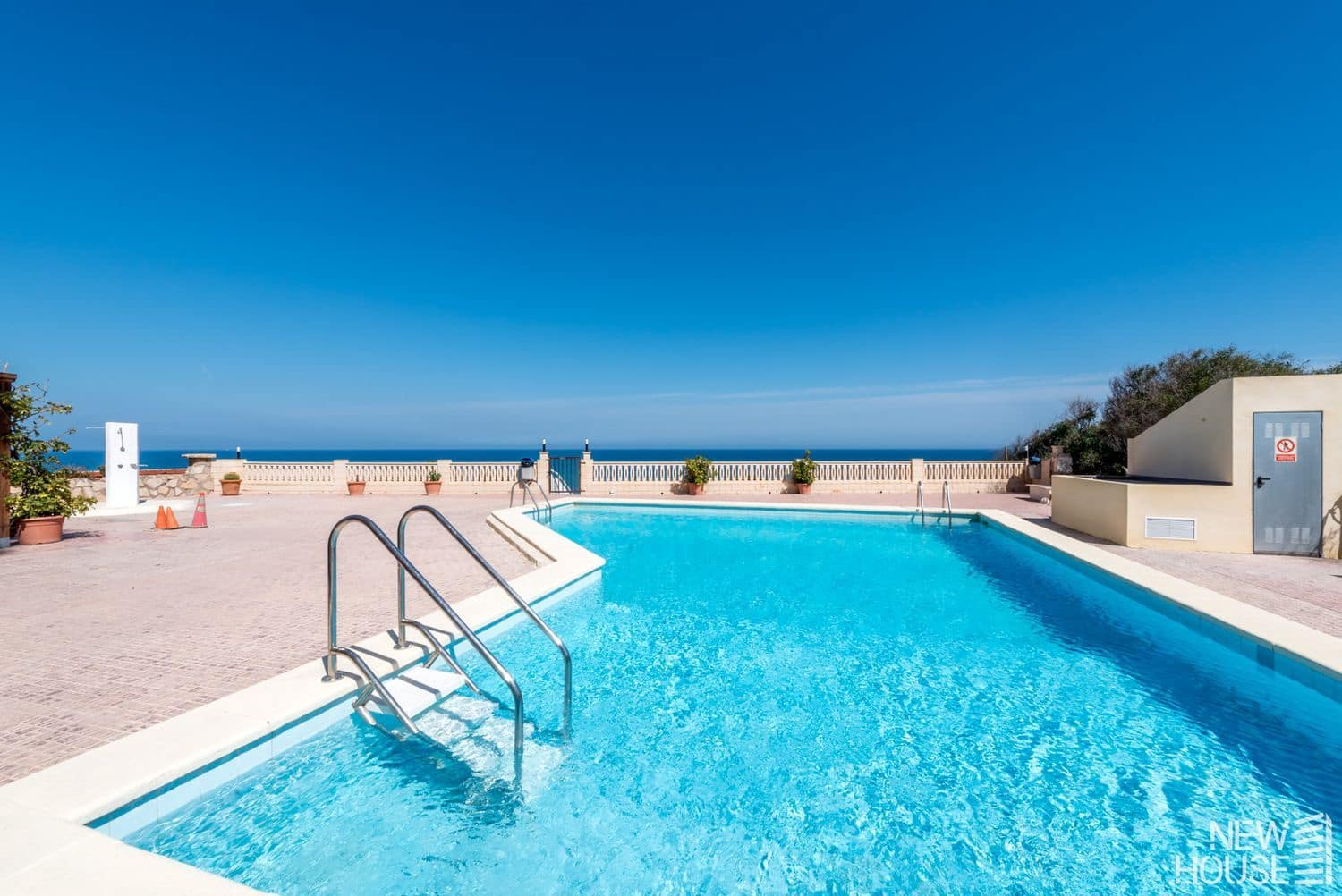 2 bedroom Apartment for sale in Playa de Muchavista with pool garage - € 185,000 (Ref: 9804096)