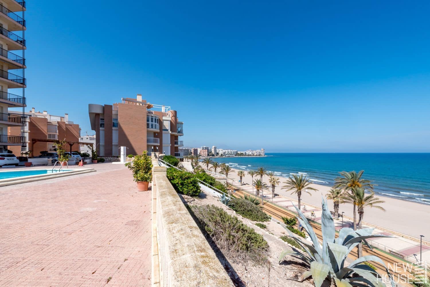 2 bedroom Apartment for sale in Playa de Muchavista with pool garage - € 185,000 (Ref: 9804096)