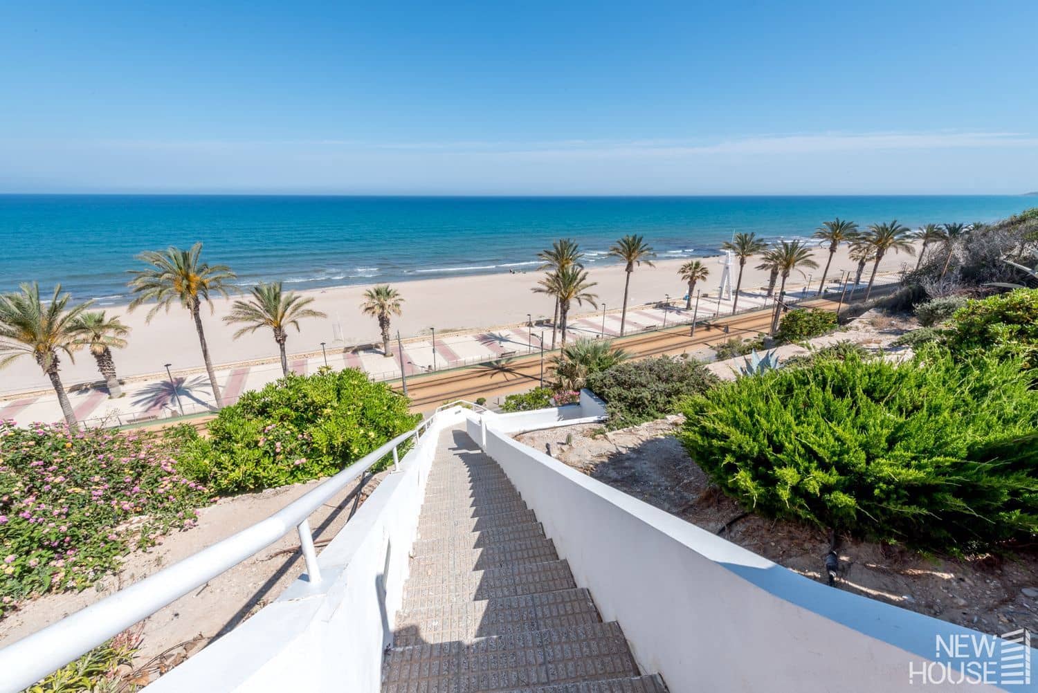 2 bedroom Apartment for sale in Playa de Muchavista with pool garage - € 185,000 (Ref: 9804096)