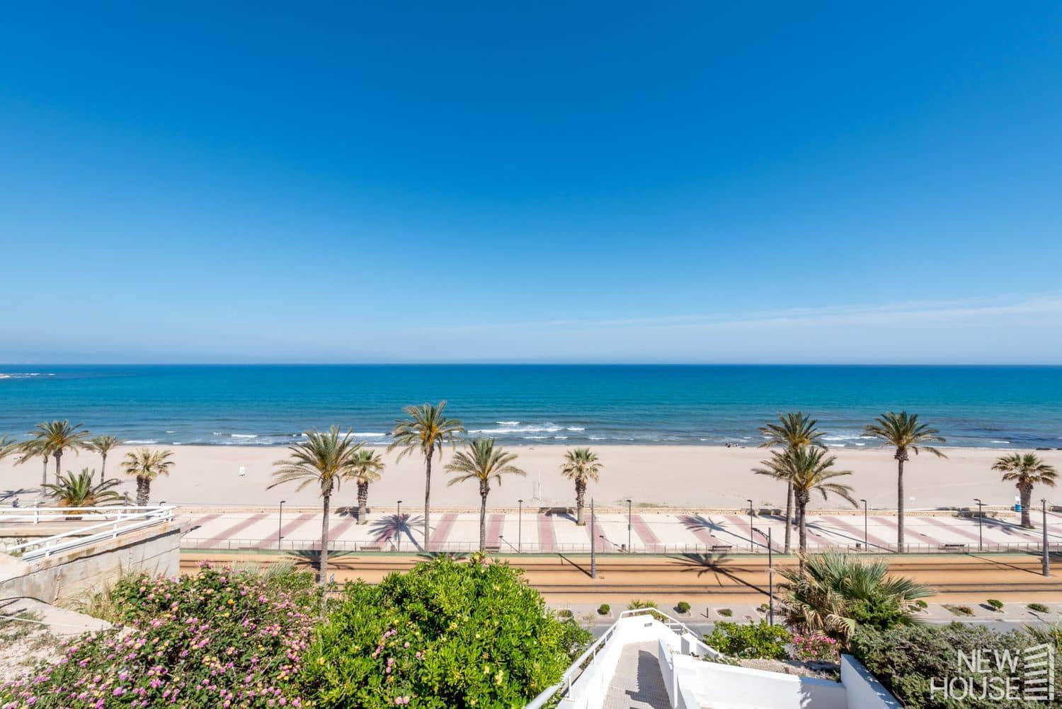 2 bedroom Apartment for sale in Playa de Muchavista with pool garage - € 185,000 (Ref: 9804096)