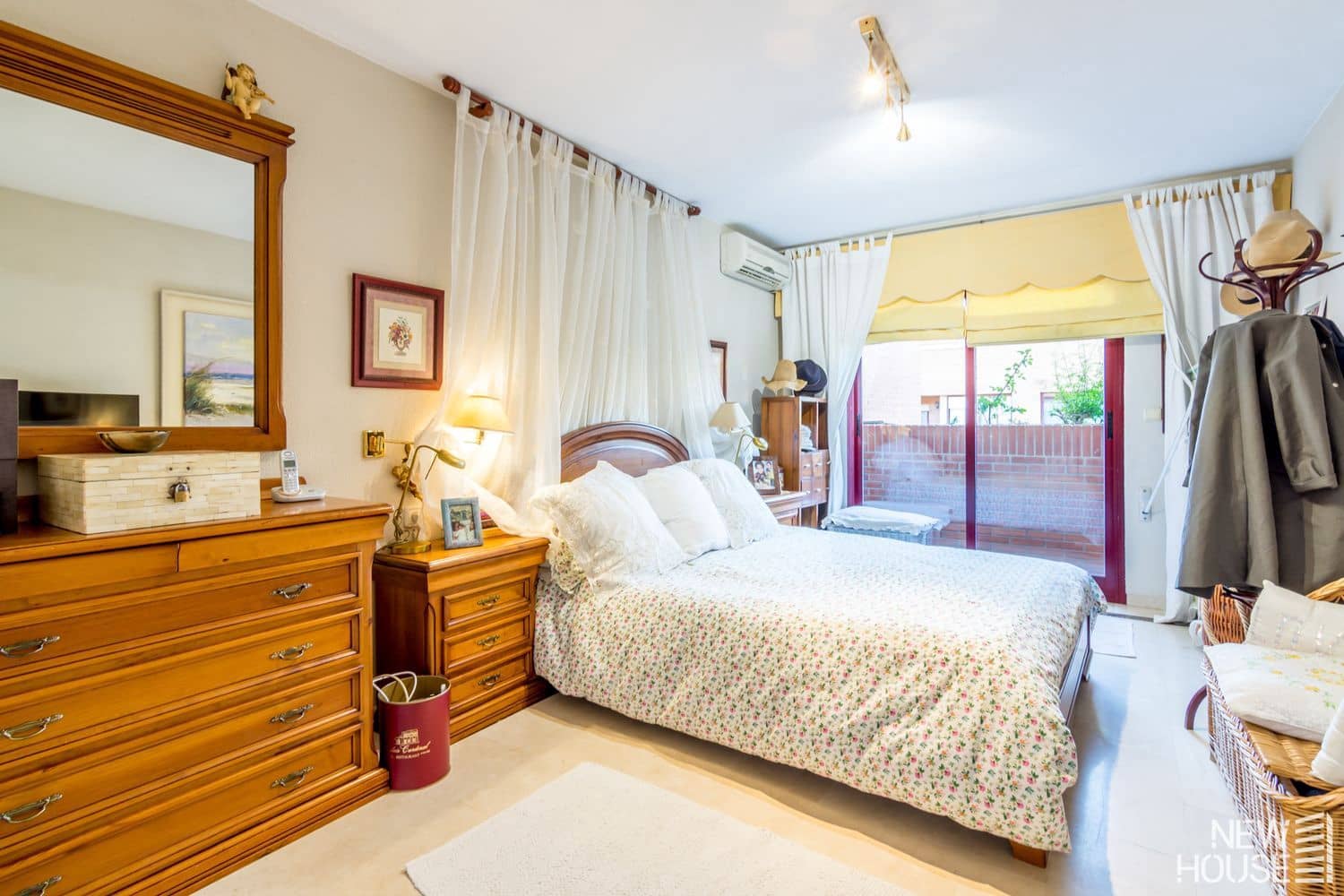 5 soverom Hus til salgs i Cabo de las Huertas med svømmebasseng garasje - € 836 000 (Ref: 9804097)