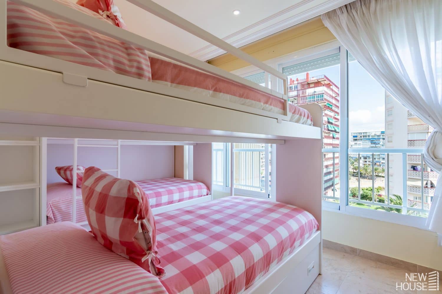 5 Zimmer Apartment zu verkaufen in Playa de San Juan mit Pool Garage - 850.000 € (Ref: 9822021)