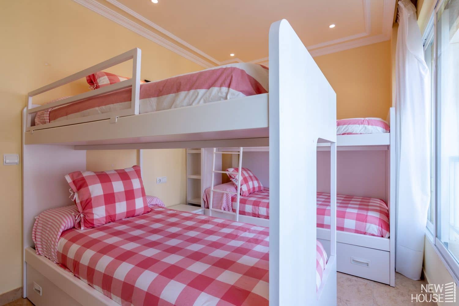 5 Zimmer Apartment zu verkaufen in Playa de San Juan mit Pool Garage - 850.000 € (Ref: 9822021)