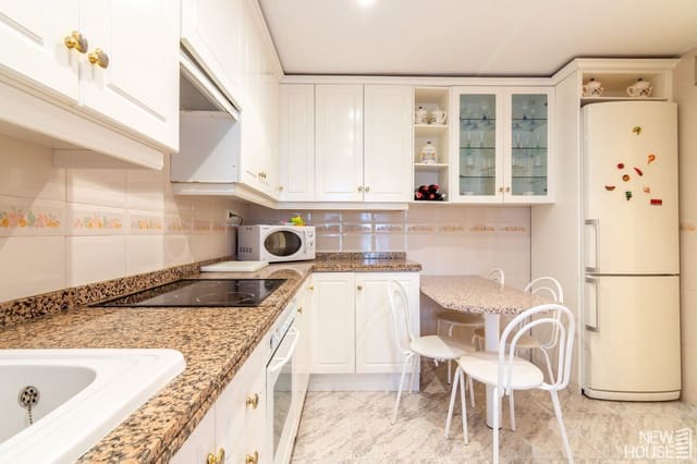 5 Zimmer Apartment zu verkaufen in Playa de San Juan, Alicante / Alacant Stadt mit Pool Garage - 850.000 € (Ref: 9822021)