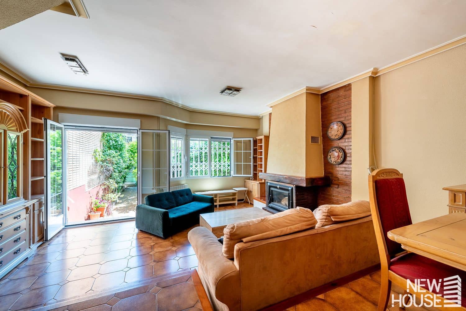 4 bedroom Townhouse for sale in Cabo de las Huertas with pool garage - € 550,000 (Ref: 9838758)