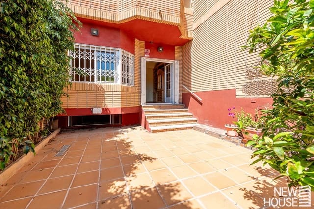 4 soverom Hus til salgs i Cabo de las Huertas, Alicante by med svømmebasseng garasje - € 550 000 (Ref: 9838758)