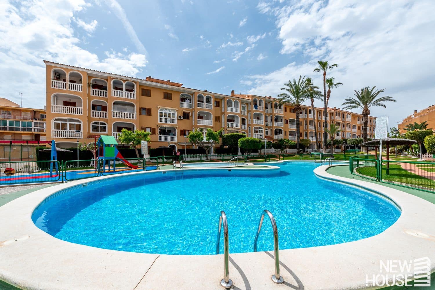 2 sypialnia Apartament na sprzedaż w El Campello z basenem garażem - 285 000 € (Ref: 9838759)