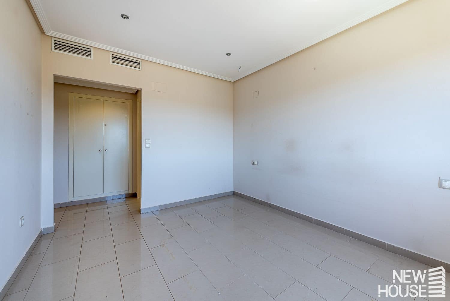 3 soveværelse Lejlighed til salg i Playa de San Juan med swimmingpool garage - € 780.000 (Ref: 9838760)