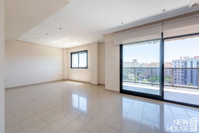 3 soveværelse Lejlighed til salg i Playa de San Juan, Alicante by med swimmingpool garage - € 780.000 (Ref: 9838760)