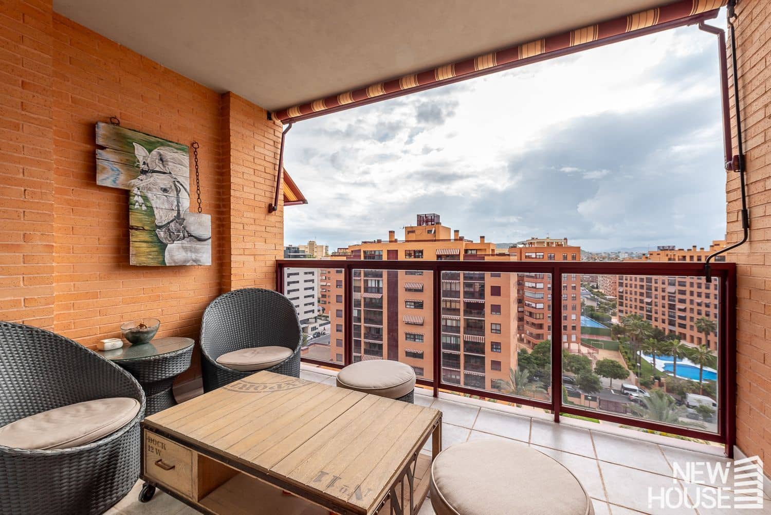 3 bedroom Apartment for sale in Playa de San Juan with pool garage - € 500,000 (Ref: 9838761)