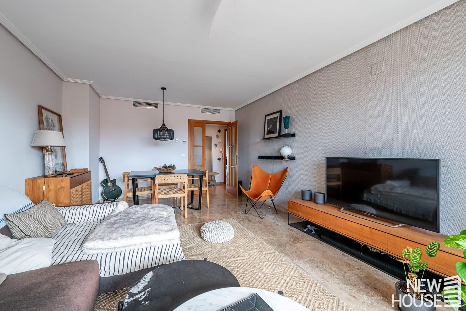 3 bedroom Apartment for sale in Playa de San Juan with pool garage - € 500,000 (Ref: 9838761)