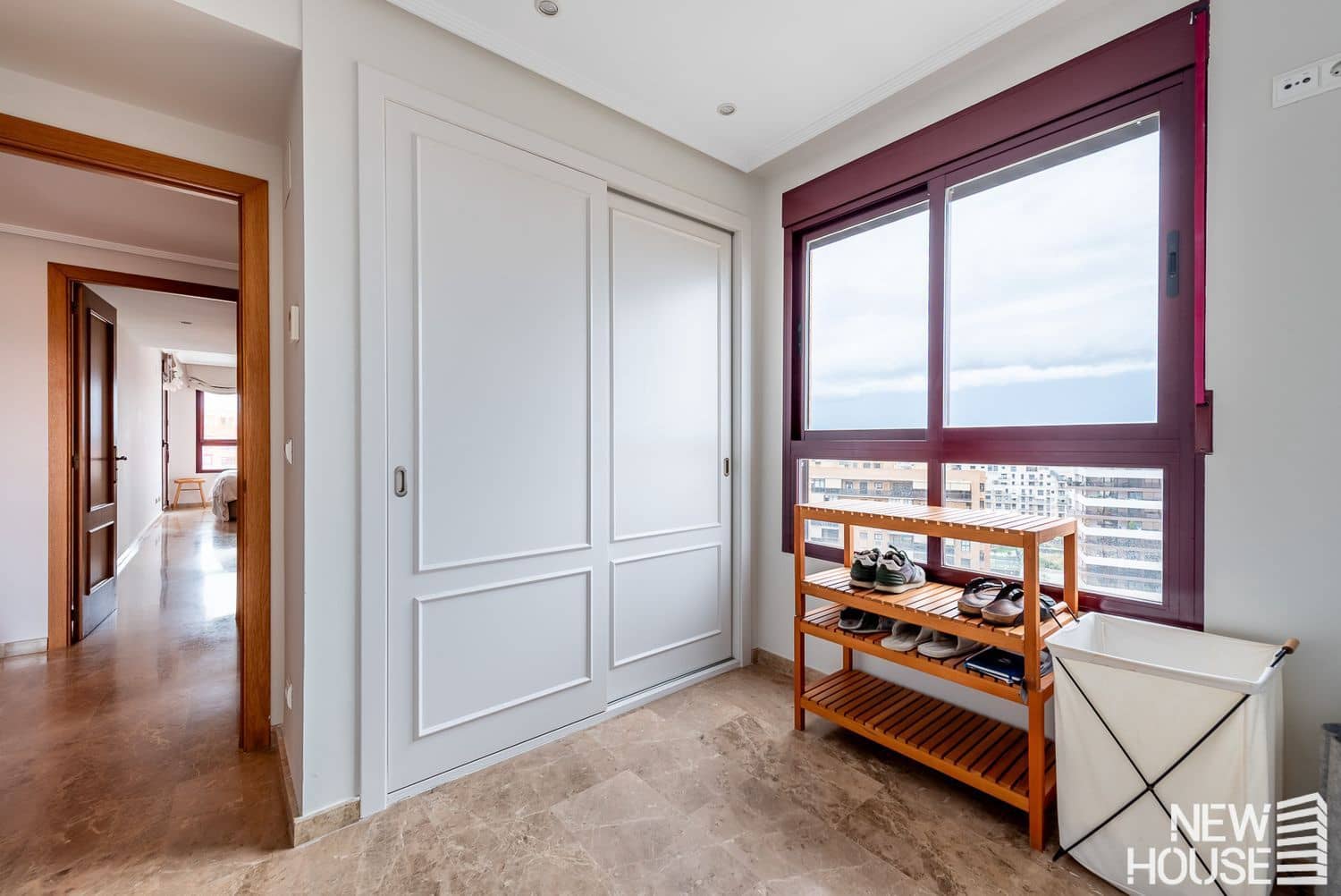 3 bedroom Apartment for sale in Playa de San Juan with pool garage - € 500,000 (Ref: 9838761)
