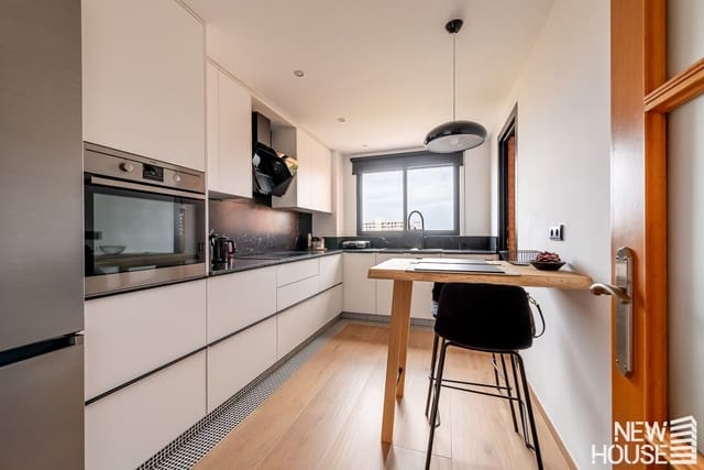 3 soverom Leilighet til salgs i Playa de San Juan, Alicante by med svømmebasseng garasje - € 500 000 (Ref: 9838761)
