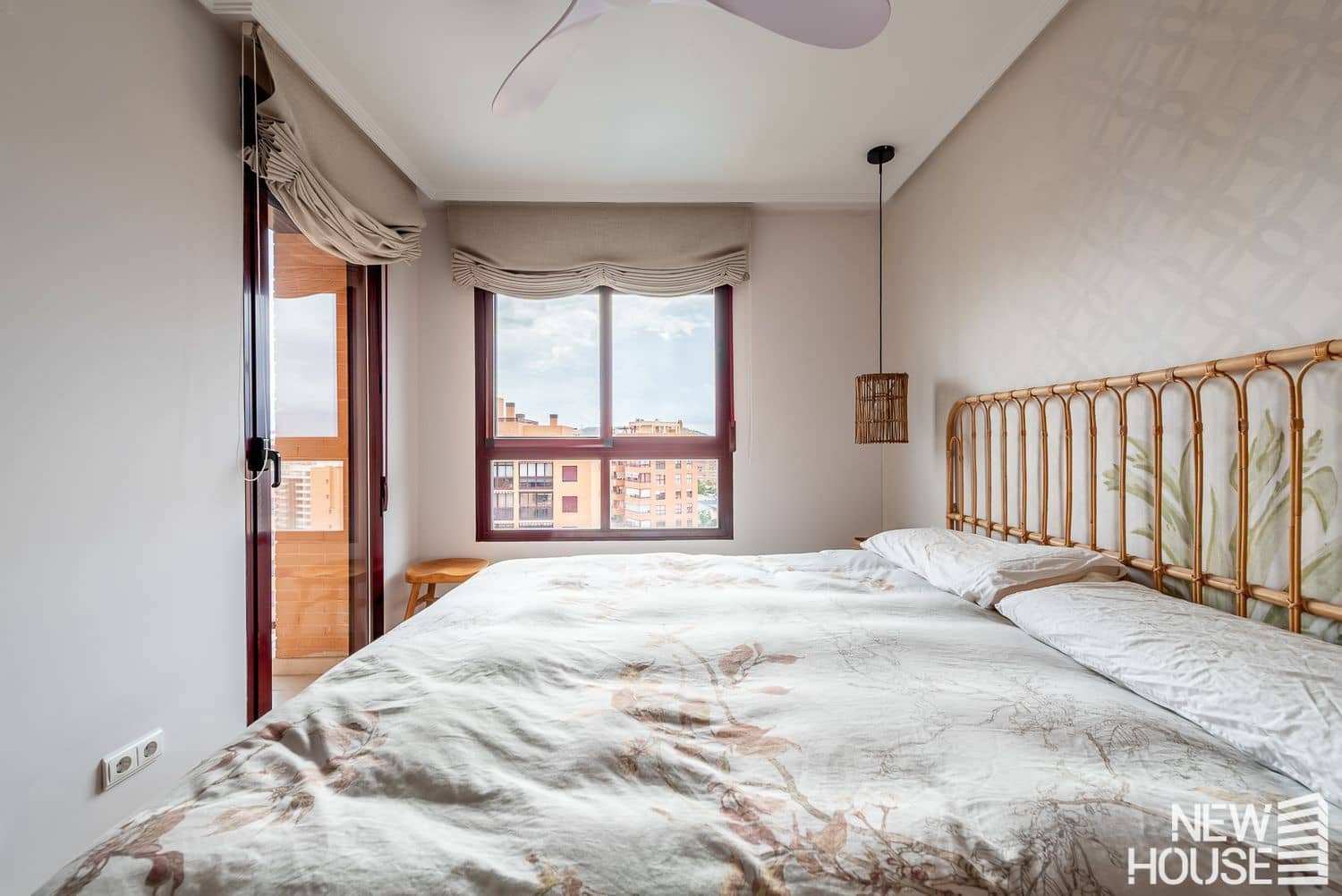 3 bedroom Apartment for sale in Playa de San Juan with pool garage - € 500,000 (Ref: 9838761)