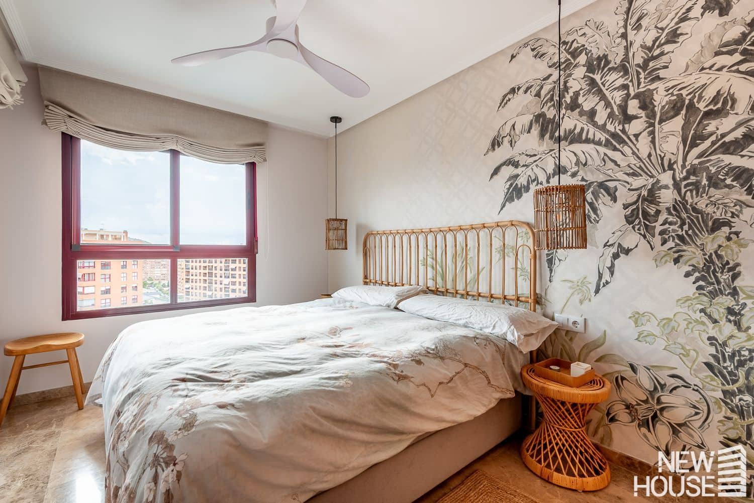 3 bedroom Apartment for sale in Playa de San Juan with pool garage - € 500,000 (Ref: 9838761)