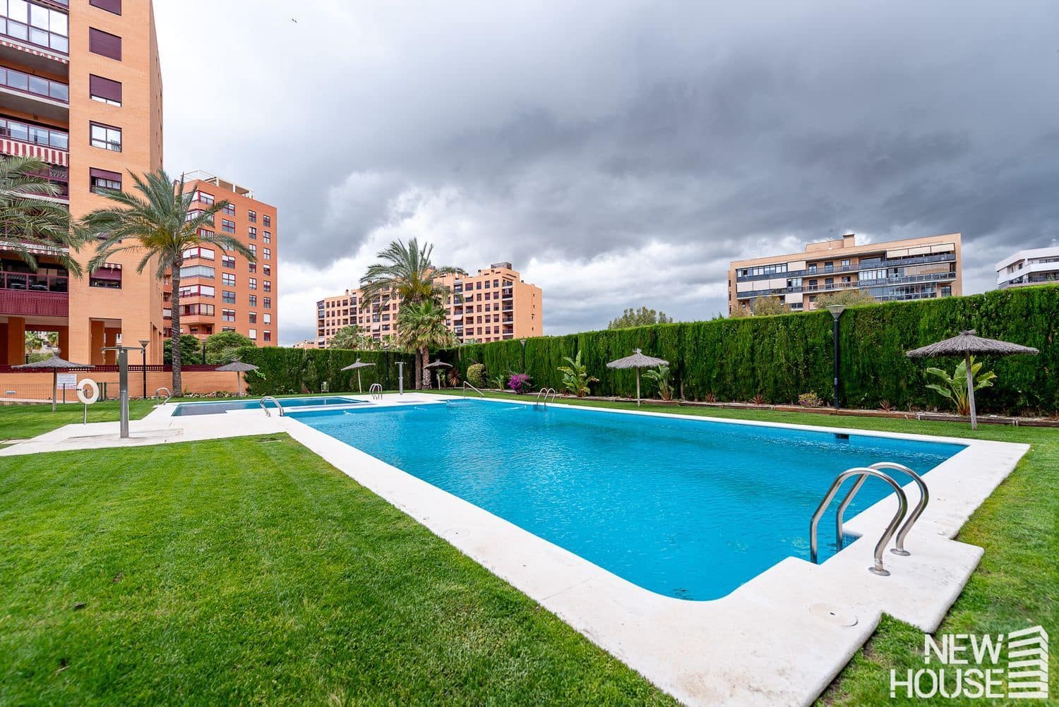 3 bedroom Apartment for sale in Playa de San Juan with pool garage - € 500,000 (Ref: 9838761)