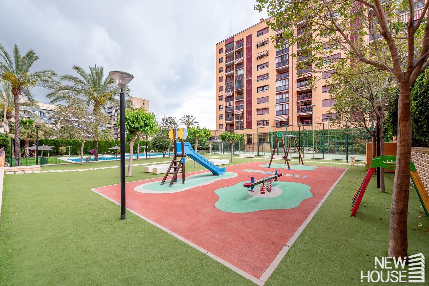 3 bedroom Apartment for sale in Playa de San Juan with pool garage - € 500,000 (Ref: 9838761)