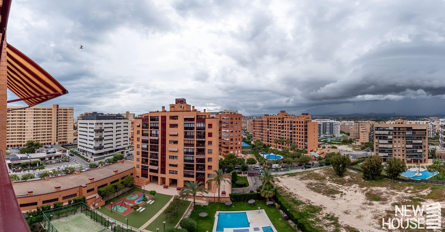 3 bedroom Apartment for sale in Playa de San Juan with pool garage - € 500,000 (Ref: 9838761)