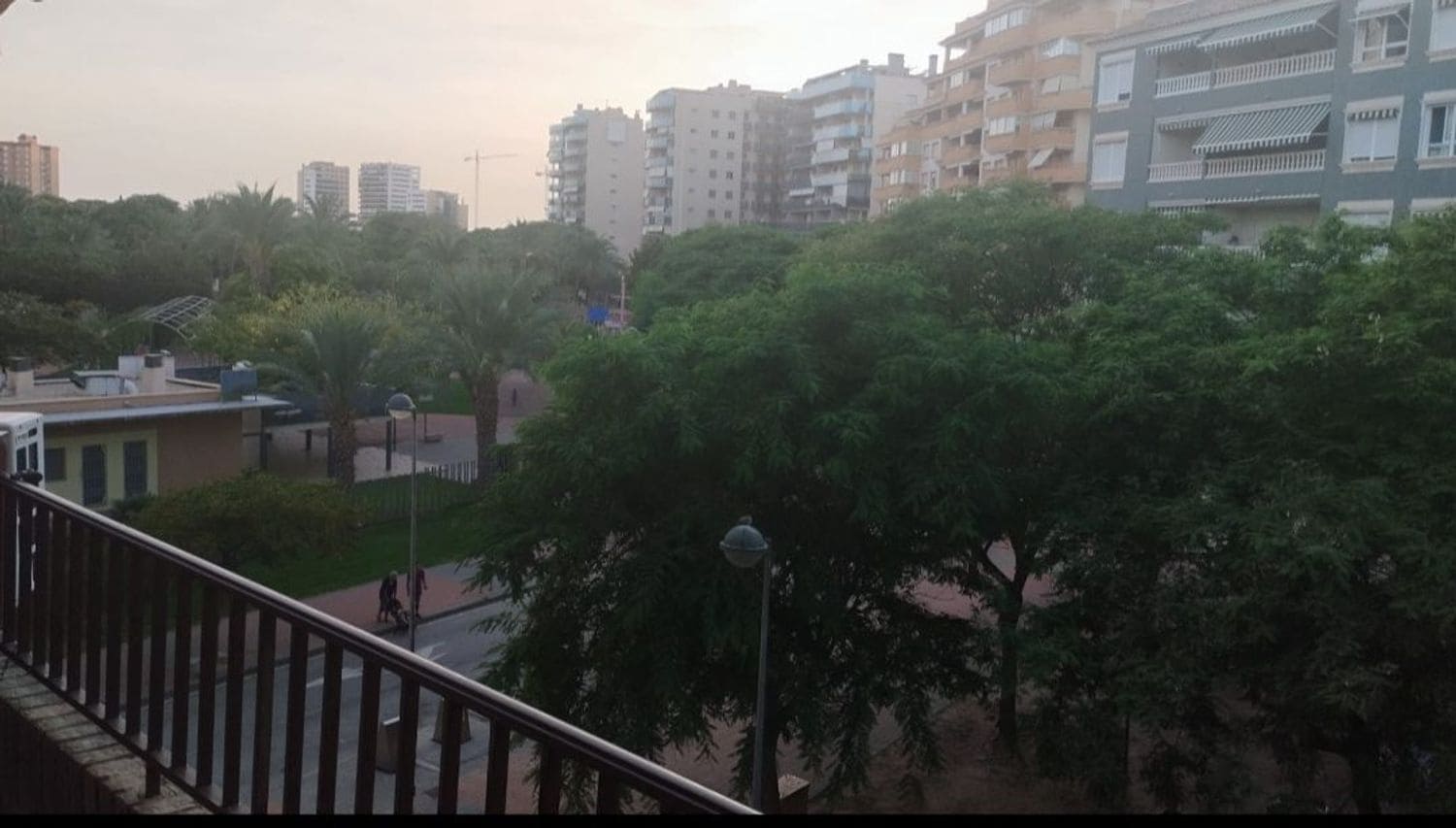 3 bedroom Apartment for sale in El Campello with garage - € 250,000 (Ref: 9838762)