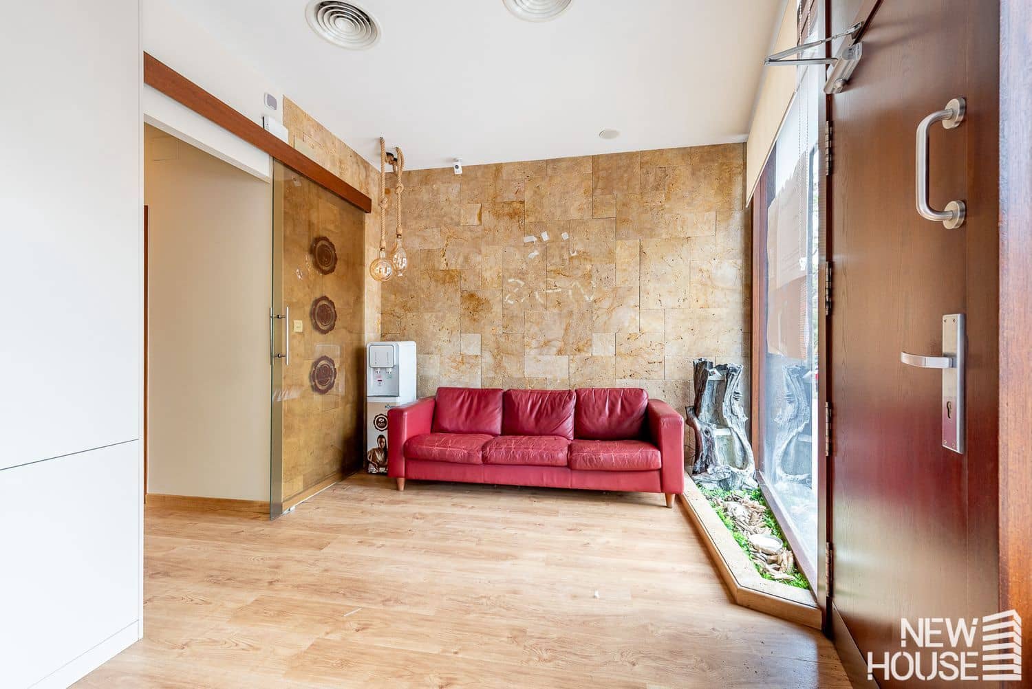Commercial for rent in Alicante / Alacant city - € 1,500 (Ref: 9838764)