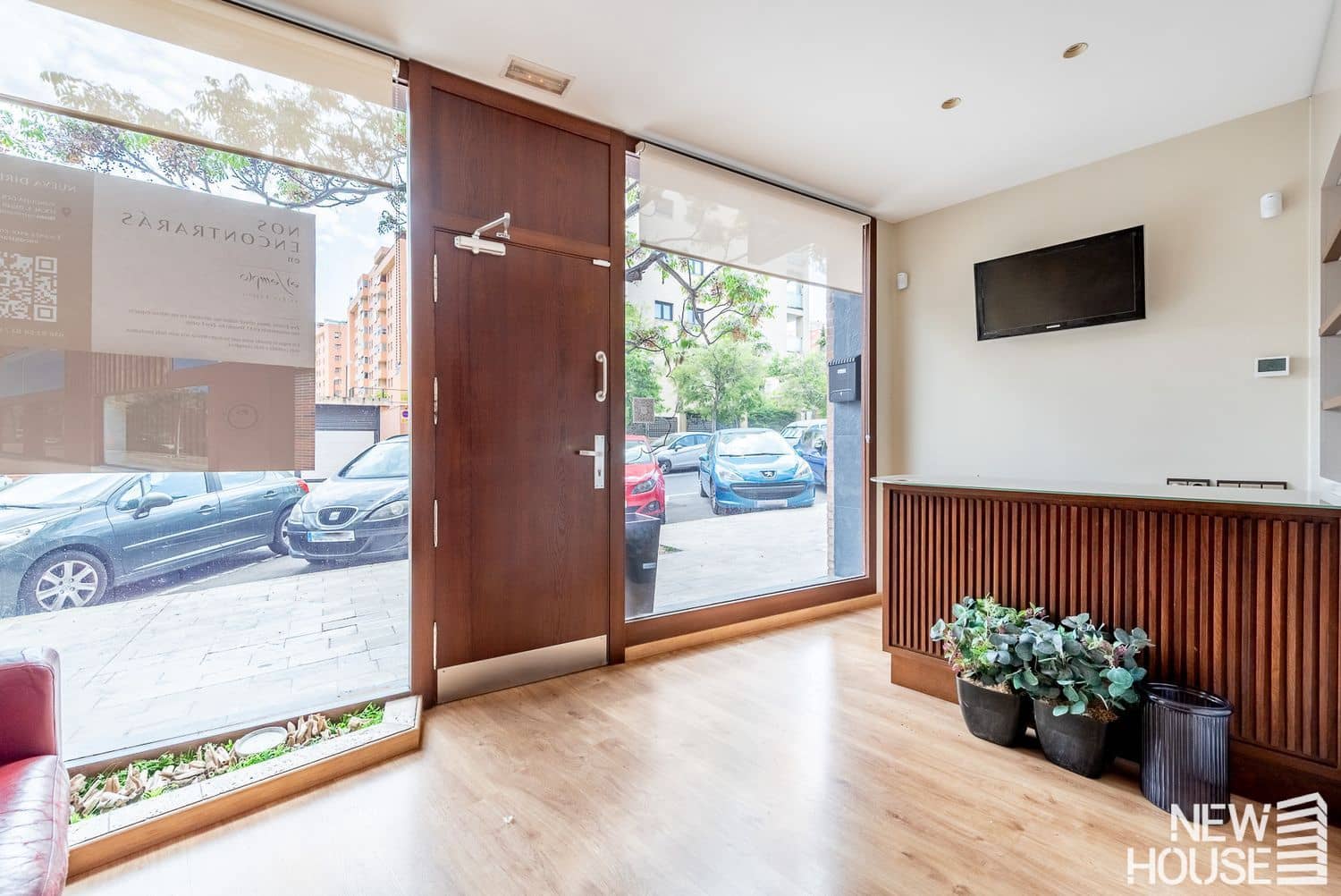 Commercial for rent in Alicante / Alacant city - € 1,500 (Ref: 9838764)