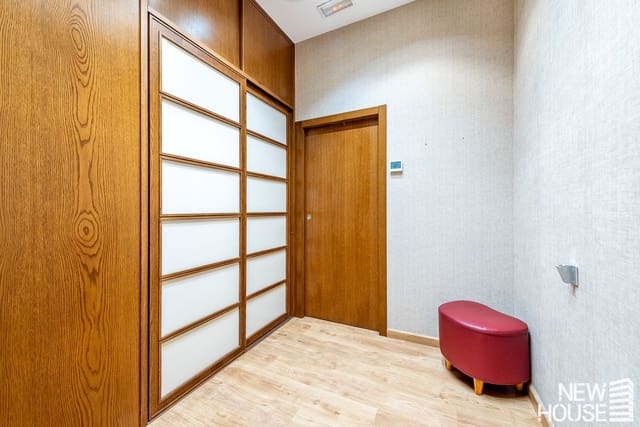 Commercial for rent in Albufereta, Alicante / Alacant city - € 1,500 (Ref: 9838764)
