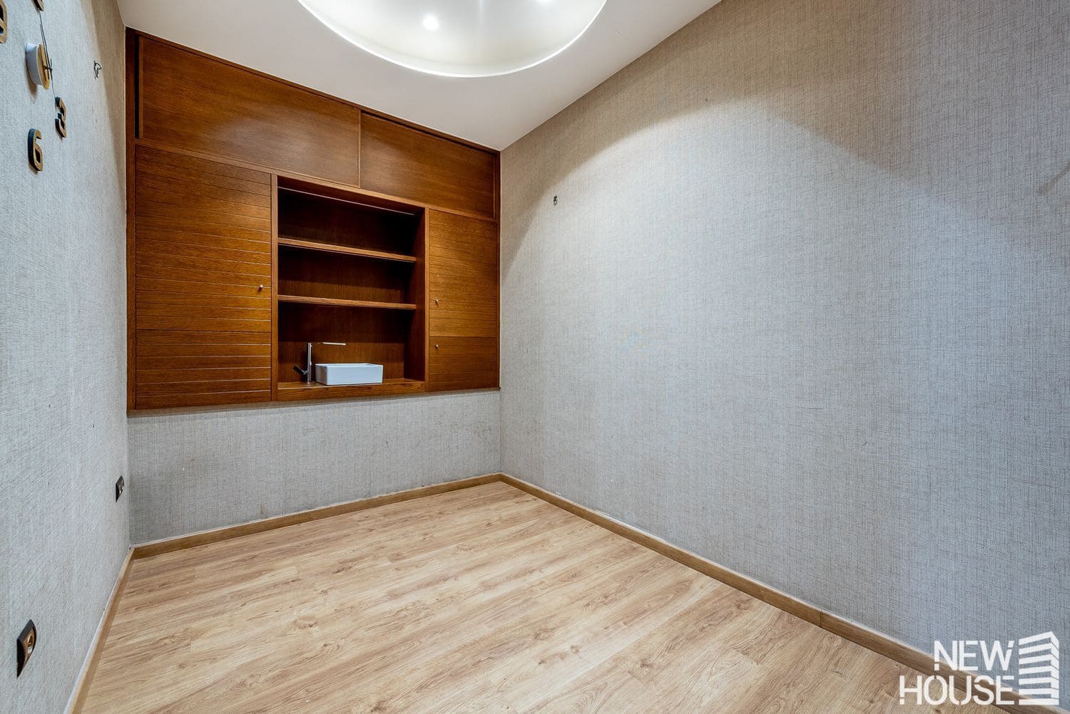 Commercial for rent in Alicante / Alacant city - € 1,500 (Ref: 9838764)