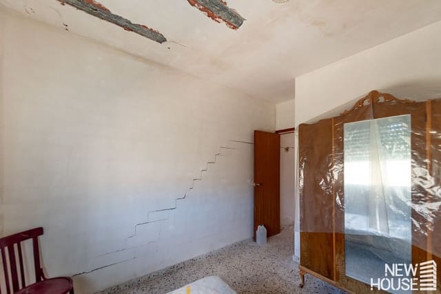 Mark till salu i Busot - 225 000 € (Ref: 9838766)