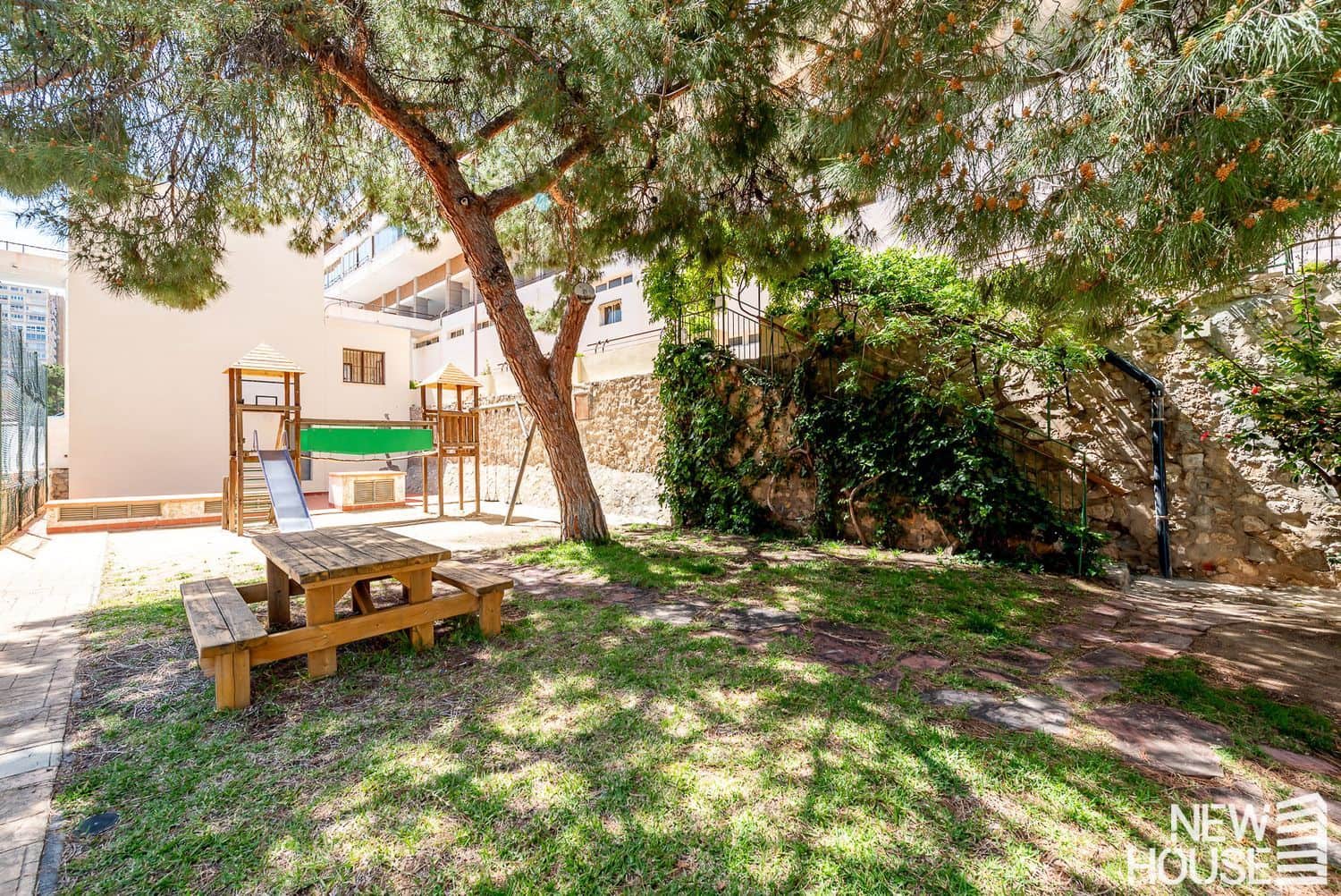 3 soveværelse Lejlighed til salg i Alicante by med swimmingpool garage - € 360.000 (Ref: 9838768)