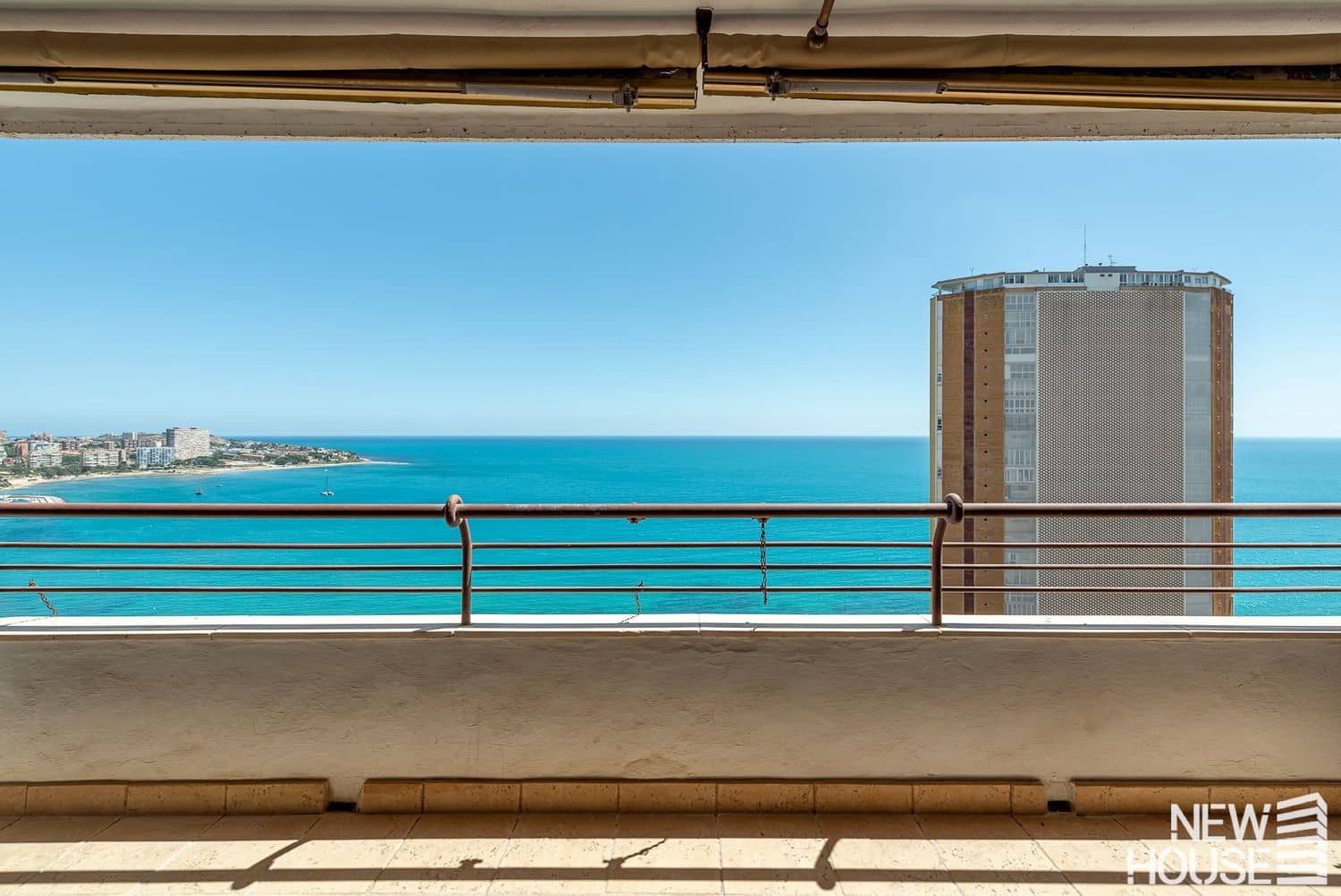 3 soveværelse Lejlighed til salg i Alicante by med swimmingpool garage - € 360.000 (Ref: 9838768)