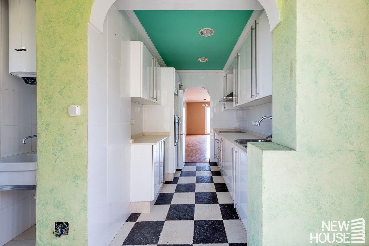 3 soveværelse Lejlighed til salg i Alicante by med swimmingpool garage - € 360.000 (Ref: 9838768)