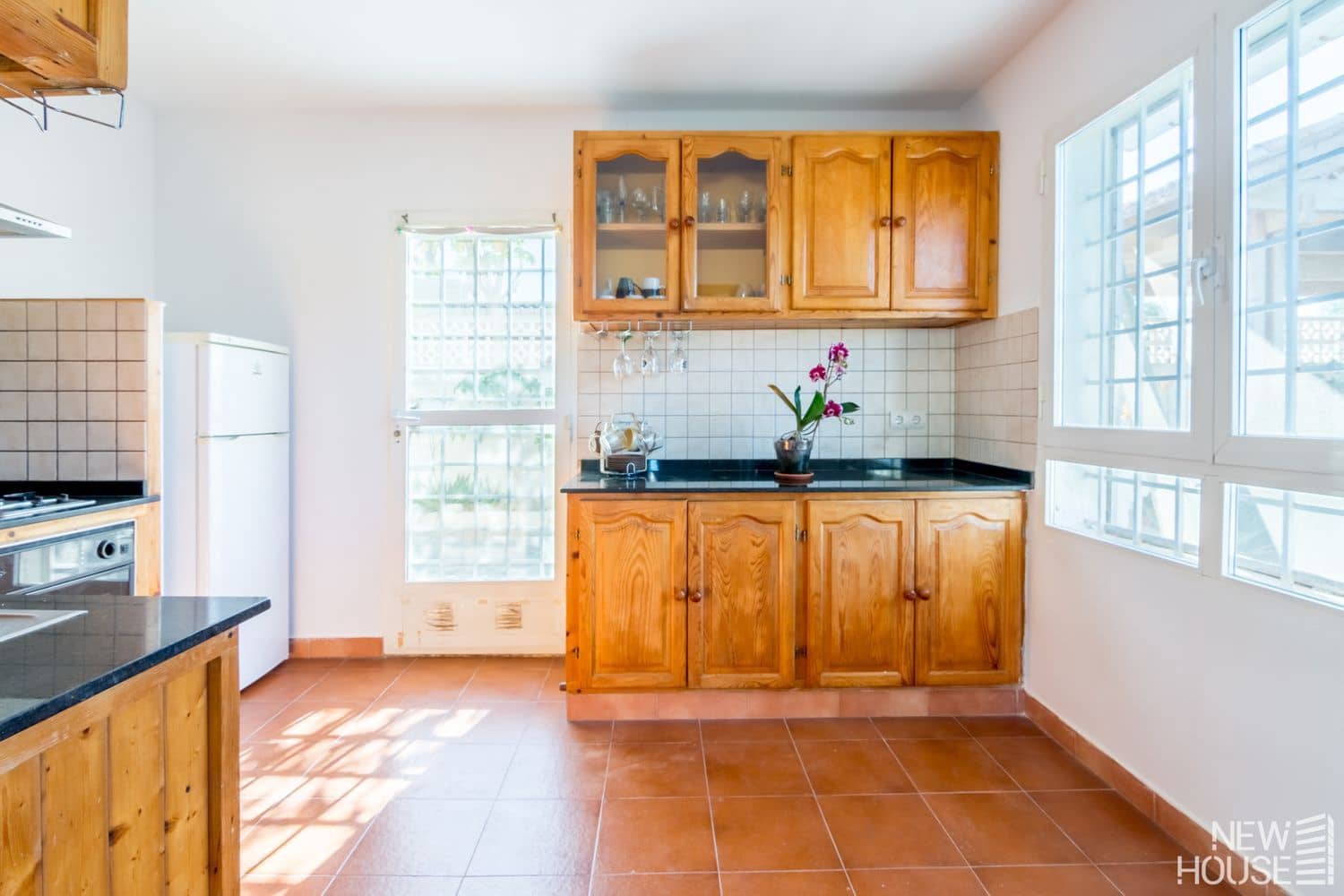 4 bedroom Villa for sale in Playa de Muchavista with pool garage - € 650,000 (Ref: 9838771)