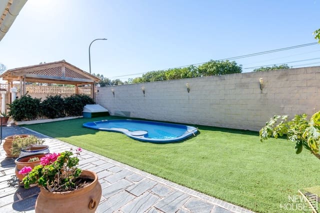 4 sypialnia Willa na sprzedaż w Playa de Muchavista, El Campello z basenem garażem - 650 000 € (Ref: 9838771)