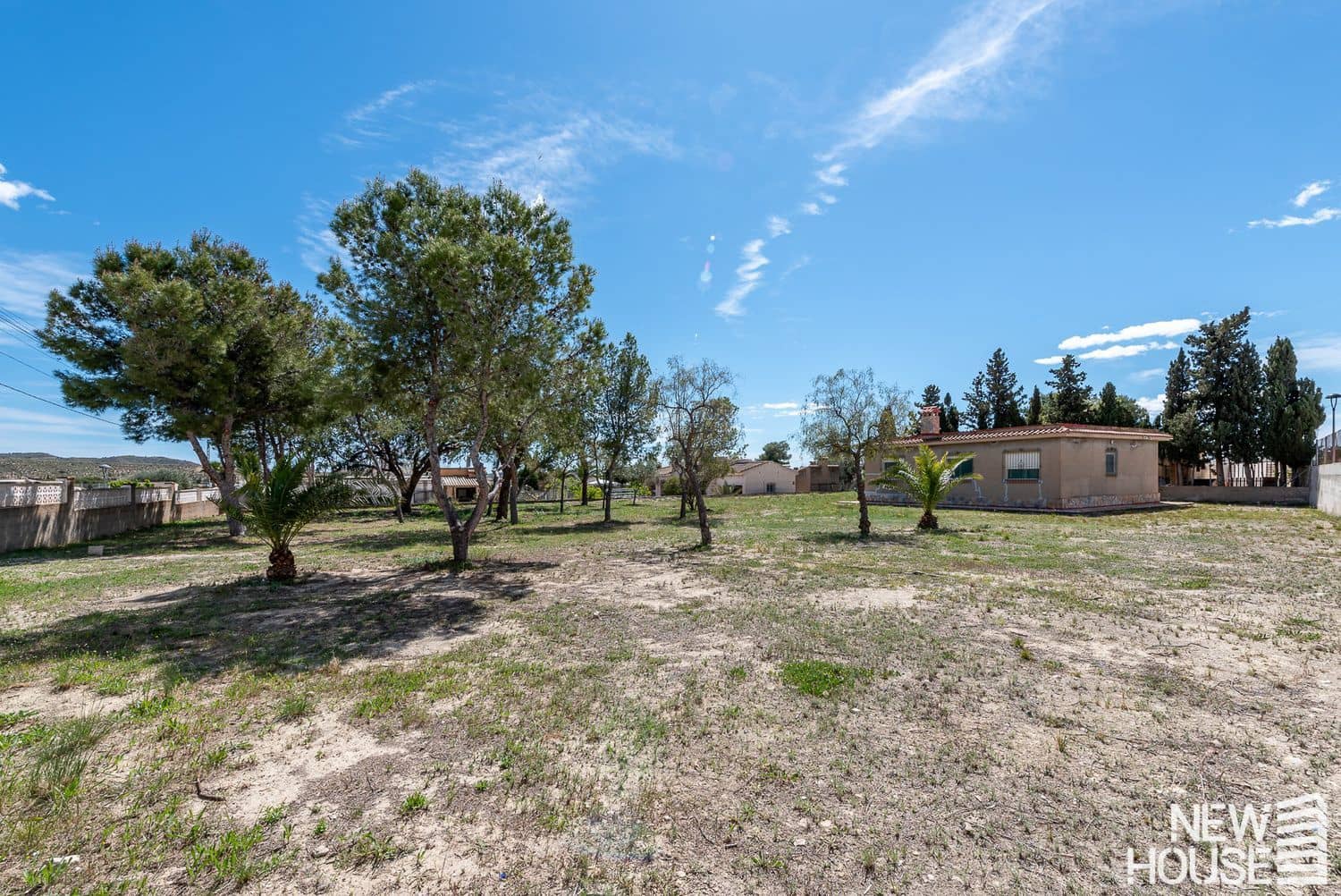 3 bedroom Villa for sale in Busot with garage - € 225,000 (Ref: 9838772)