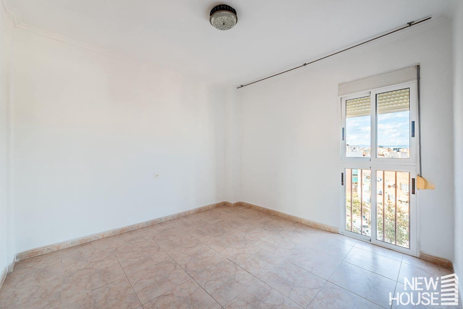 4 quarto Apartamento para venda em Alicante cidade com piscina garagem - 282 000 € (Ref: 9859090)