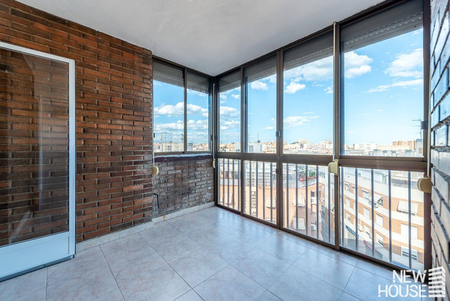 4 quarto Apartamento para venda em Alicante cidade com piscina garagem - 282 000 € (Ref: 9859090)