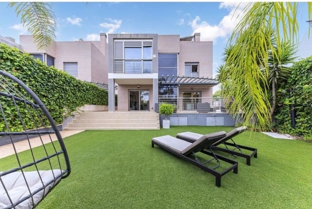 5 sypialnia Willa na sprzedaż w Muchamiel / Mutxamel z basenem garażem - 699 000 € (Ref: 9859093)