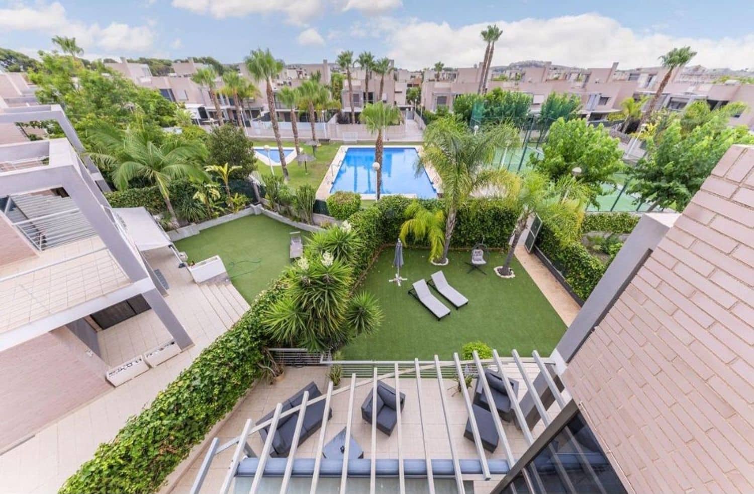 5 bedroom Villa for sale in Muchamiel / Mutxamel with pool garage - € 699,000 (Ref: 9859093)