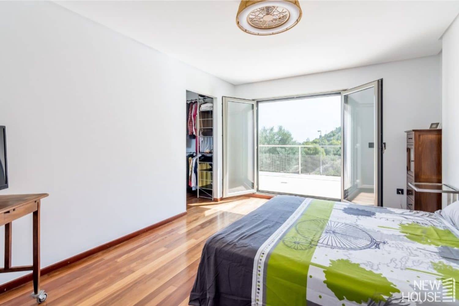 5 quarto Moradia para venda em Alicante cidade com piscina garagem - 1 350 000 € (Ref: 9859094)