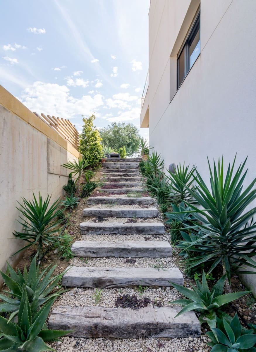 5 quarto Moradia para venda em Alicante cidade com piscina garagem - 1 350 000 € (Ref: 9859094)