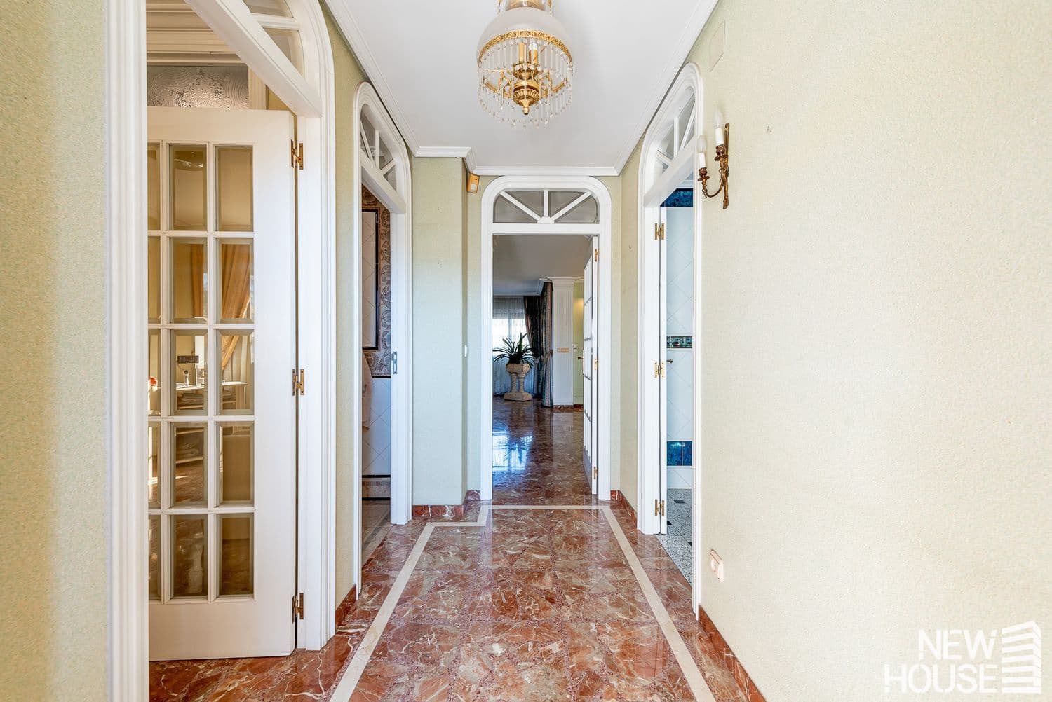5 bedroom Townhouse for sale in San Juan de Alicante / Sant Joan d'Alacant with garage - € 650,000 (Ref: 9868116)