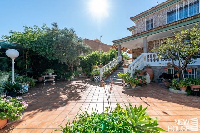 5 chambre Maison de Ville à vendre à San Juan de Alicante / Sant Joan d'Alacant avec garage - 650 000 € (Ref: 9868116)