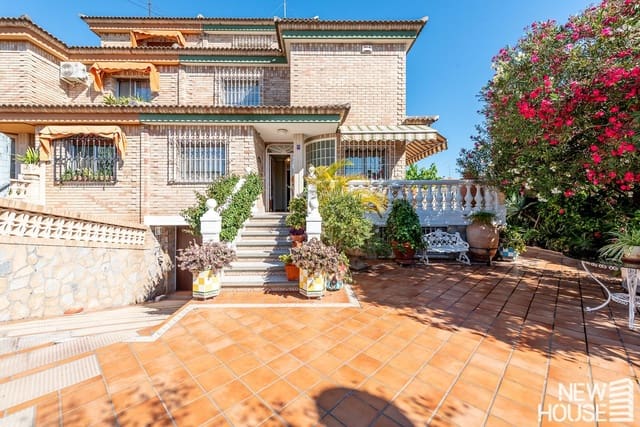 5 chambre Maison de Ville à vendre à San Juan de Alicante / Sant Joan d'Alacant avec garage - 650 000 € (Ref: 9868116)