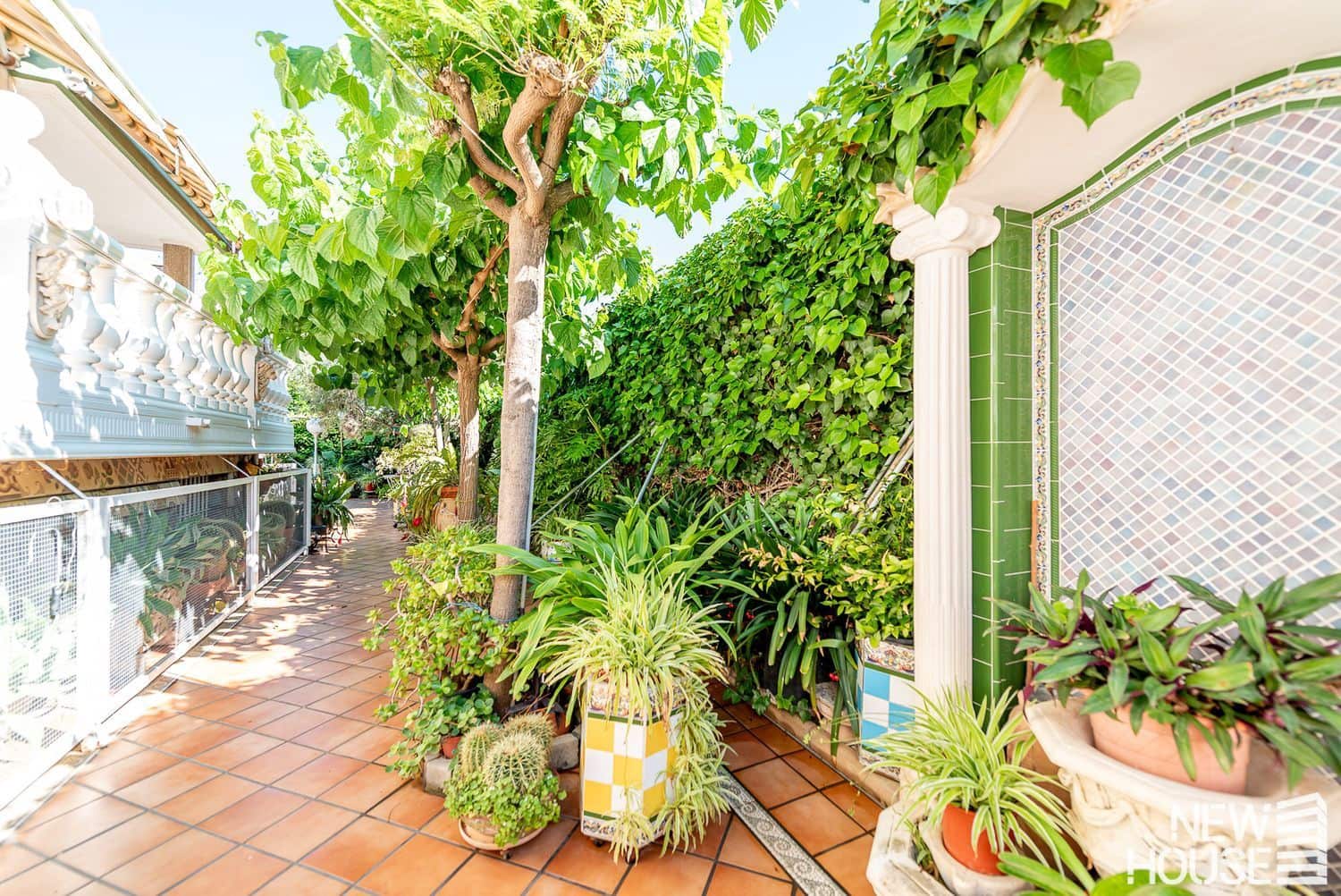 5 bedroom Townhouse for sale in San Juan de Alicante / Sant Joan d'Alacant with garage - € 650,000 (Ref: 9868116)