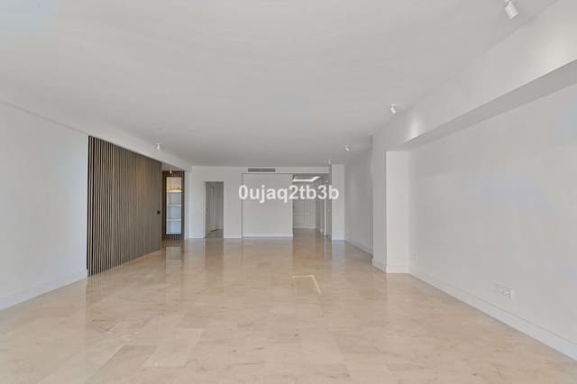 3 Zimmer Apartment zu verkaufen in Marbella mit Pool Garage - 1.690.000 € (Ref: 10016682)