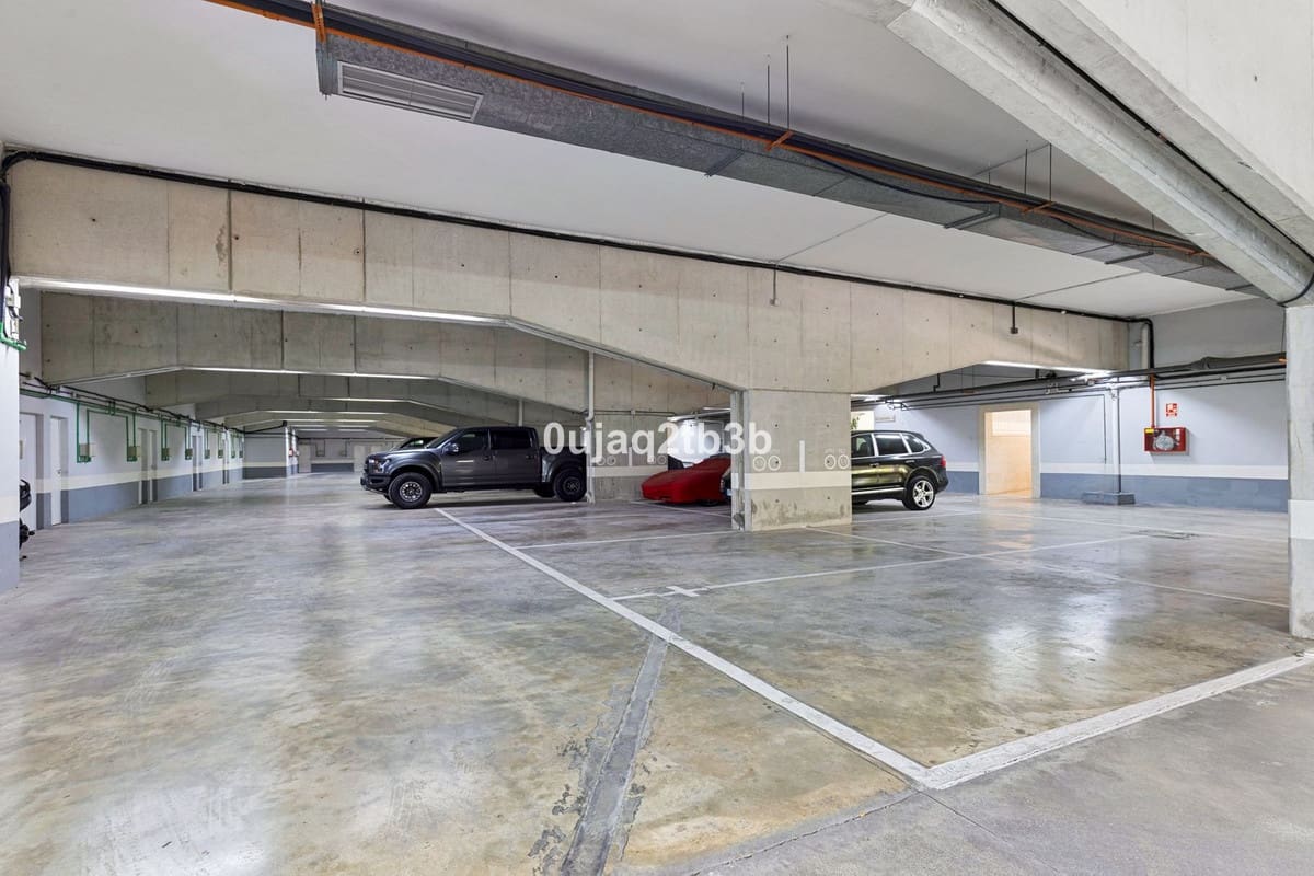 3 makuuhuone Huoneisto myytävänä paikassa Marbella mukana uima-altaan 
autotalli - 1 690 000 € (Ref: 10016682)