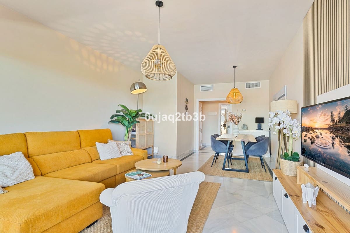 2 quarto Apartamento para venda em Aloha Golf com piscina garagem - 570 000 € (Ref: 10016683)