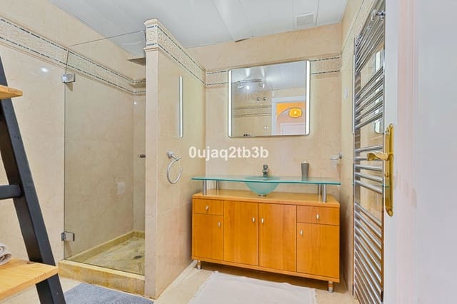 2 quarto Apartamento para venda em Aloha Golf, Marbella com piscina garagem - 570 000 € (Ref: 10016683)