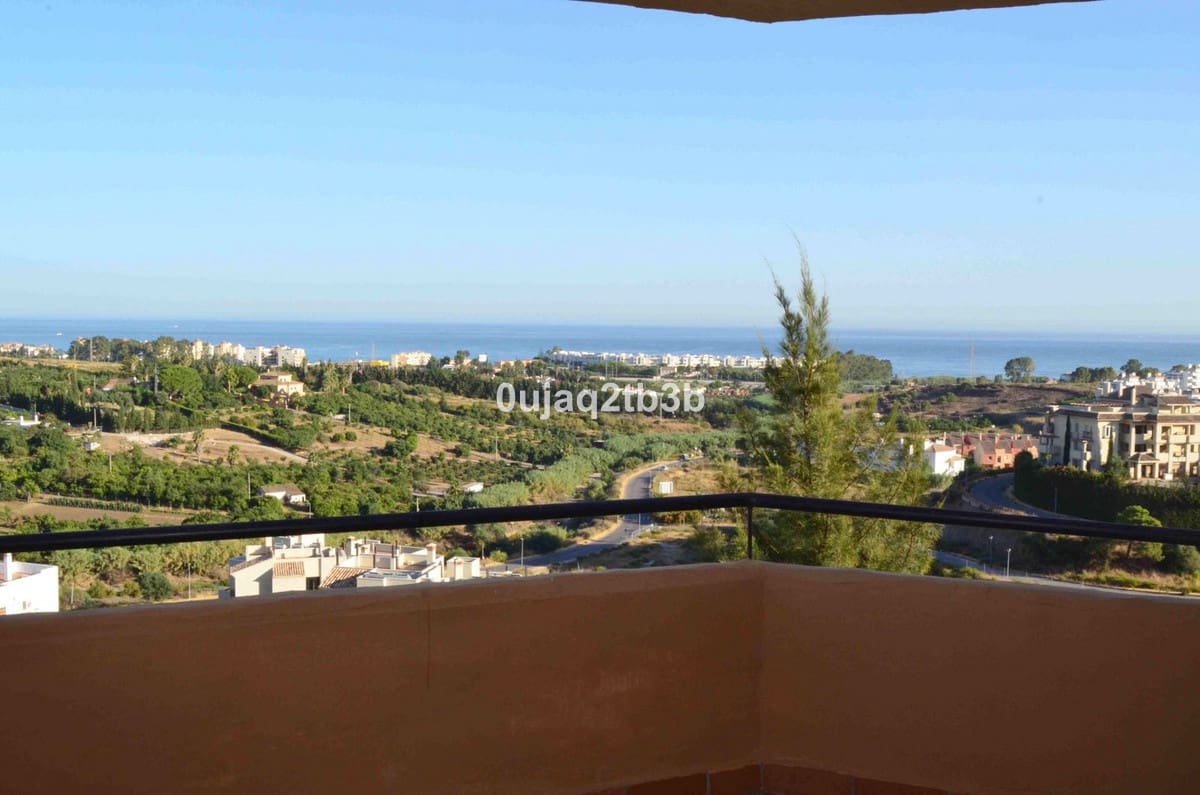 2 camera da letto Appartamento in vendita in New Golden Mile con piscina garage - 350.000 € (Rif: 10147394)